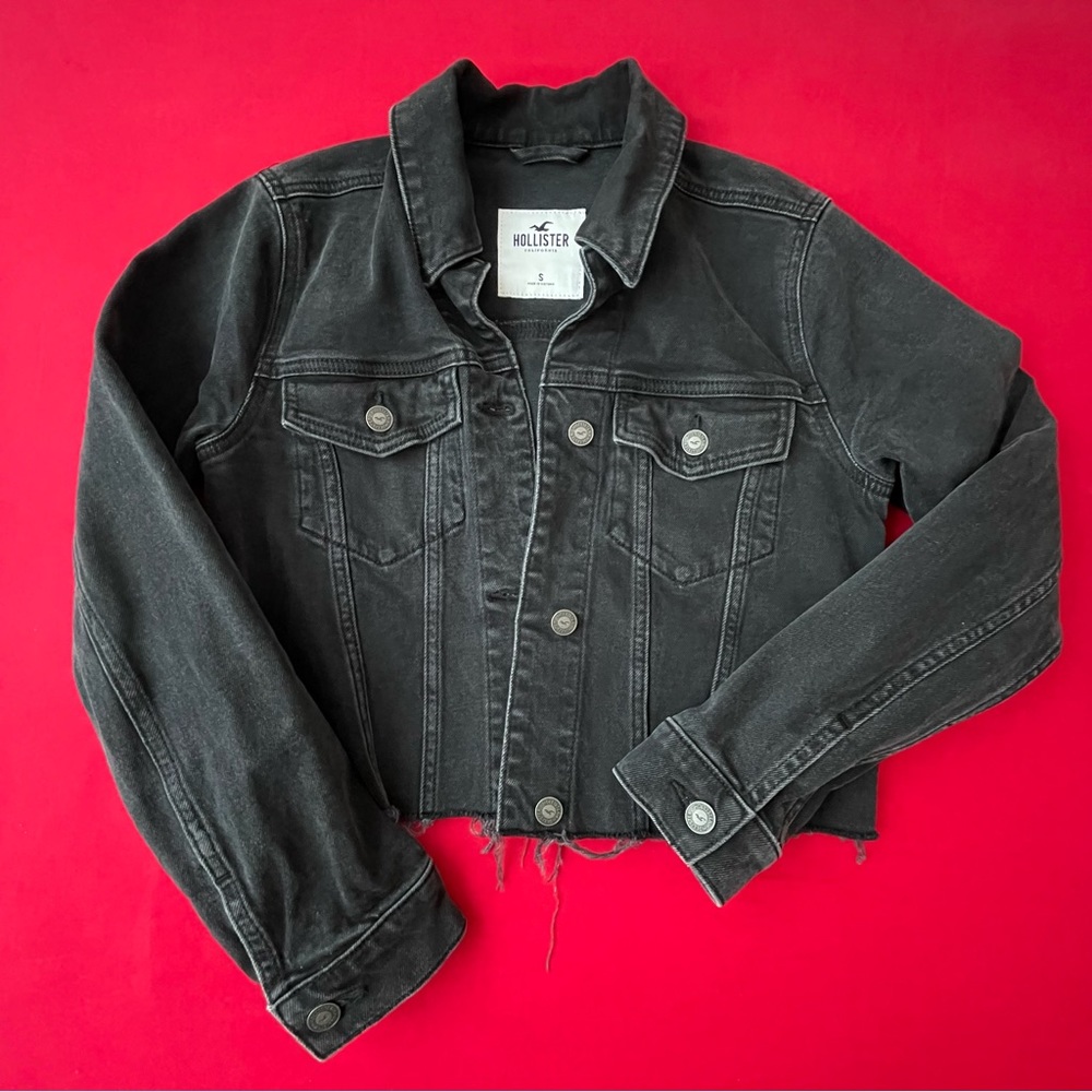 Hollister Cropped Denim Jacket Size S
